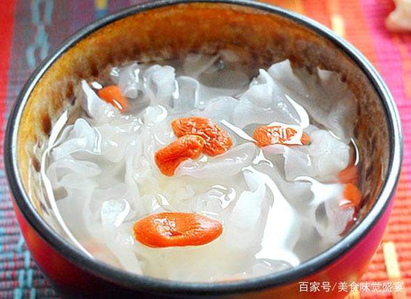冬天吃枸杞的奇妙益处，为你开启滋补养生新体验