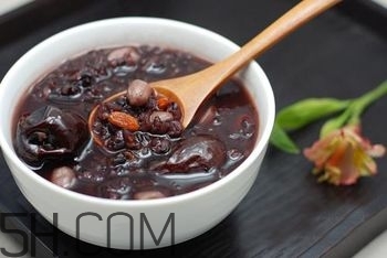 饮食养生重养血 巧吃家常食物养出红润好气色